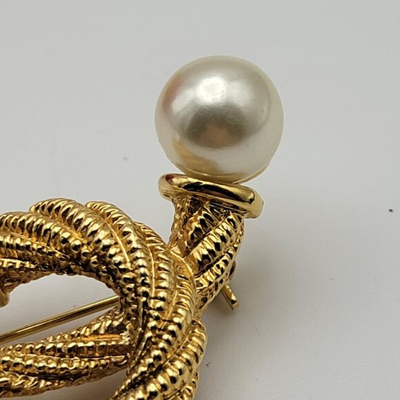 Vintage UNSIGNED Christian Dior Gold Tone Double Pearl Rope Chain Brooch 2.75" - Picture 4 of 8